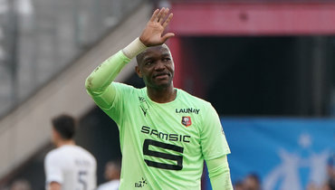 Легендарный вратарь, который так и не стал настоящей звездой. Стив Манданда завершил карьеру