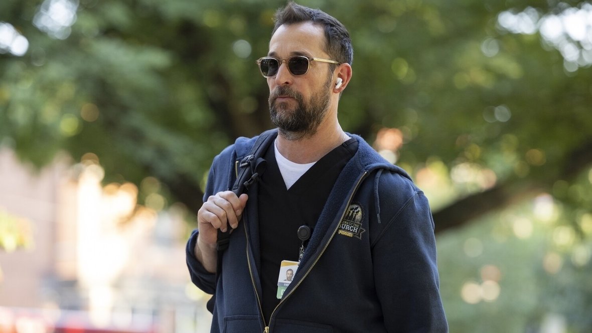 Кадр из сериала «Больница Питт», реж. Дэмиэн Маркано, Аманда Марсалис, Джон Камерон и др., HBO Max