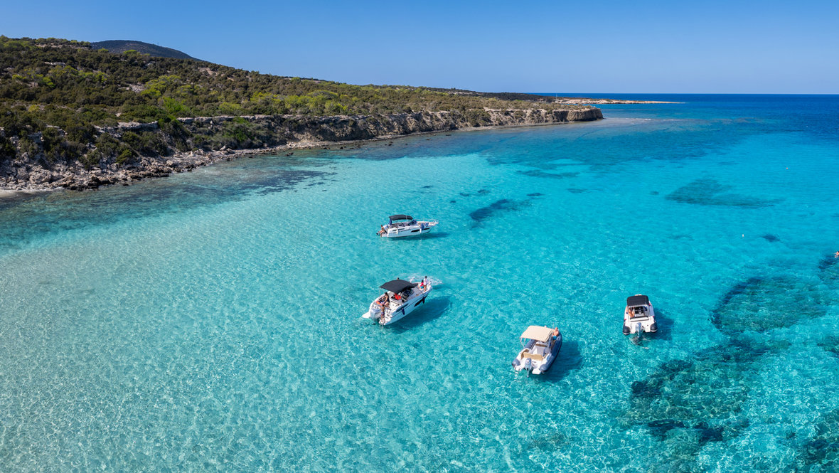 Голубая лагуна, Кипр. Голубая лагуна, Кипр.