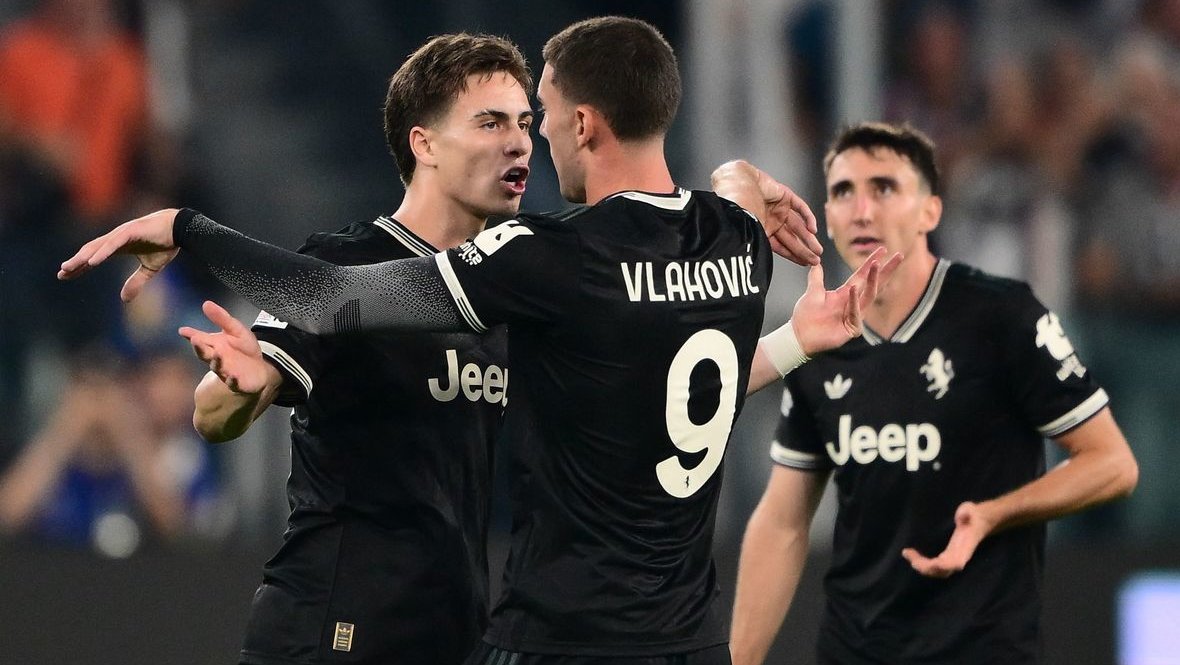 Кенан Йылдыз и Душан Влахович.