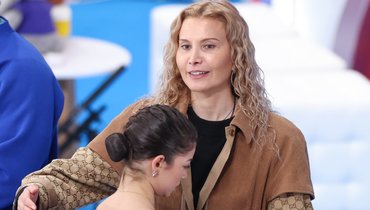 Тутберидзе прилетела в Пекин на олимпийский отборочный турнир