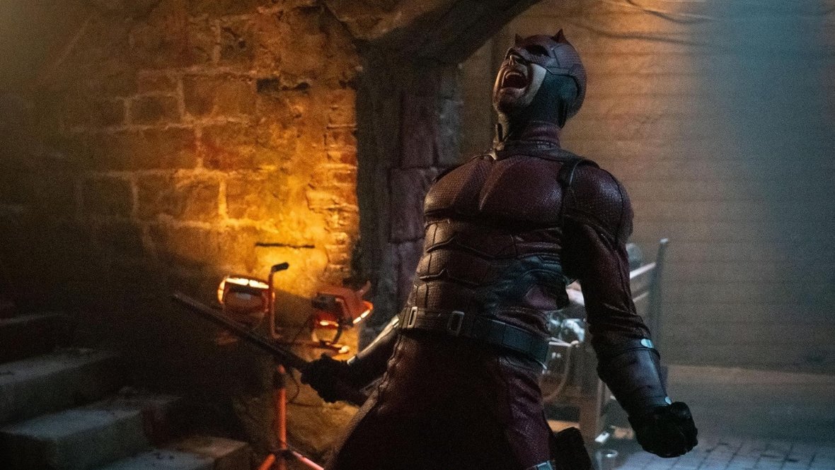 Кадр из сериала «Сорвиголова: Рожденный заново», реж. Джастин Бенсон, Аарон Мурхед, Дэвид Бойд и др., 20th Television, Marvel Studios, Marvel Television