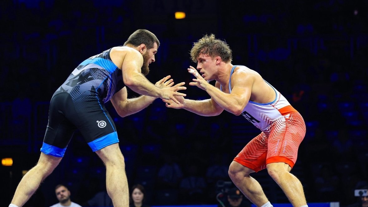 Аманула Гаджимагомедов и Трент Хидли.