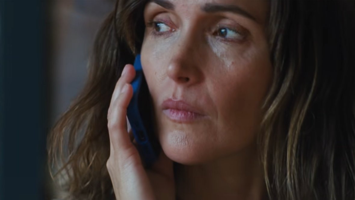 Кадр из фильма «Я бы тебя пнула, если бы могла», реж. Мэри Бронштейн, A24, Fat City, Central Pictures