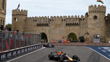 Ферстаппен выиграл «Гран-при Азербайджана», Пиастри вылетел на первом круге