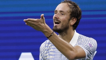 Медведев проиграл 196-й ракетке мира У Ибину на турнире в Ханчжоу