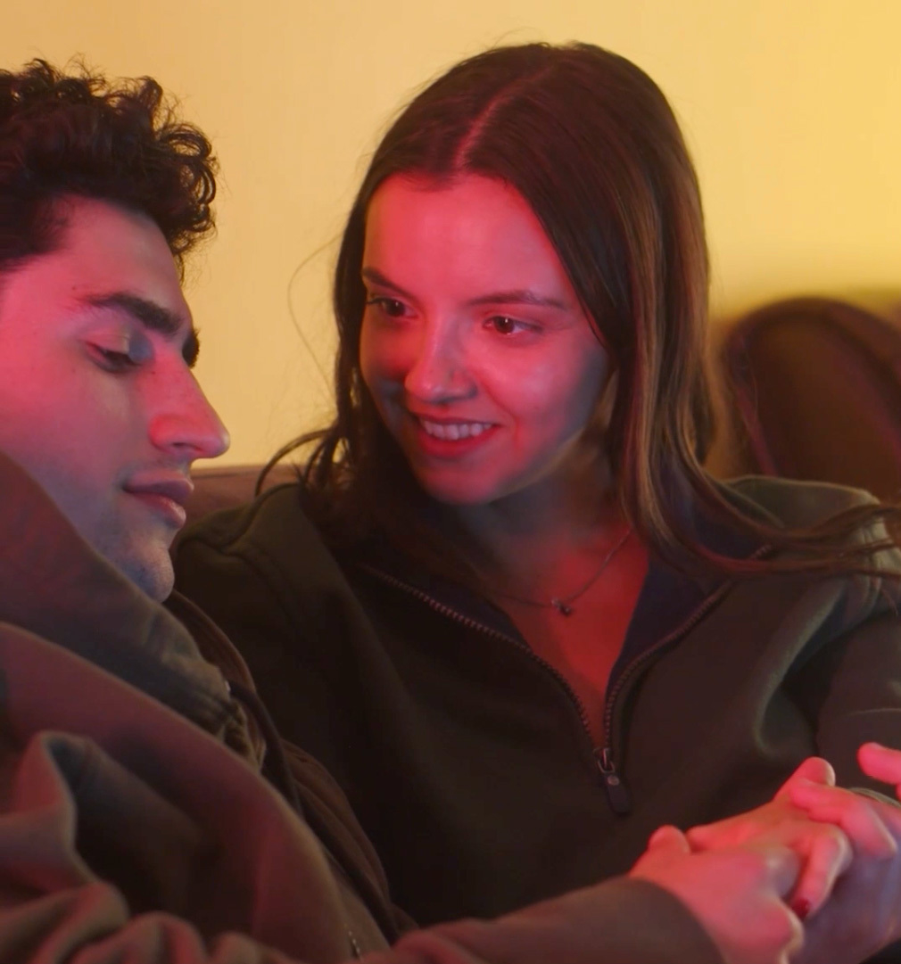 Кадр из сериала «Мой бывший — мой начальник». реж. Чжан Суньинь