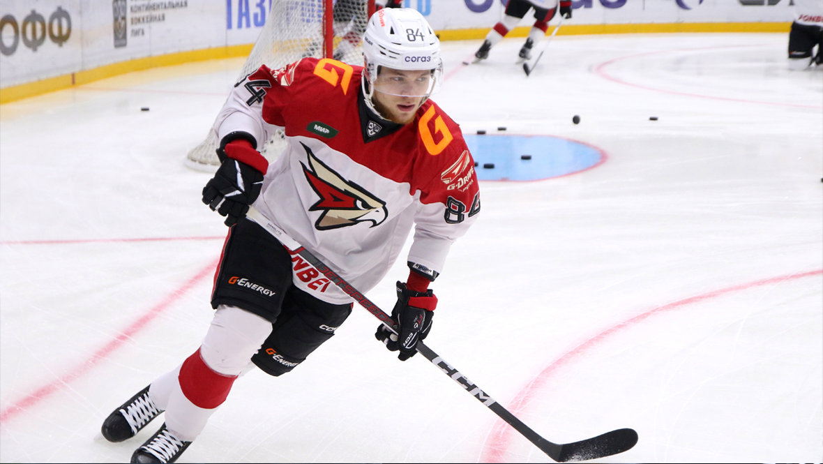 Михаил Гуляев.