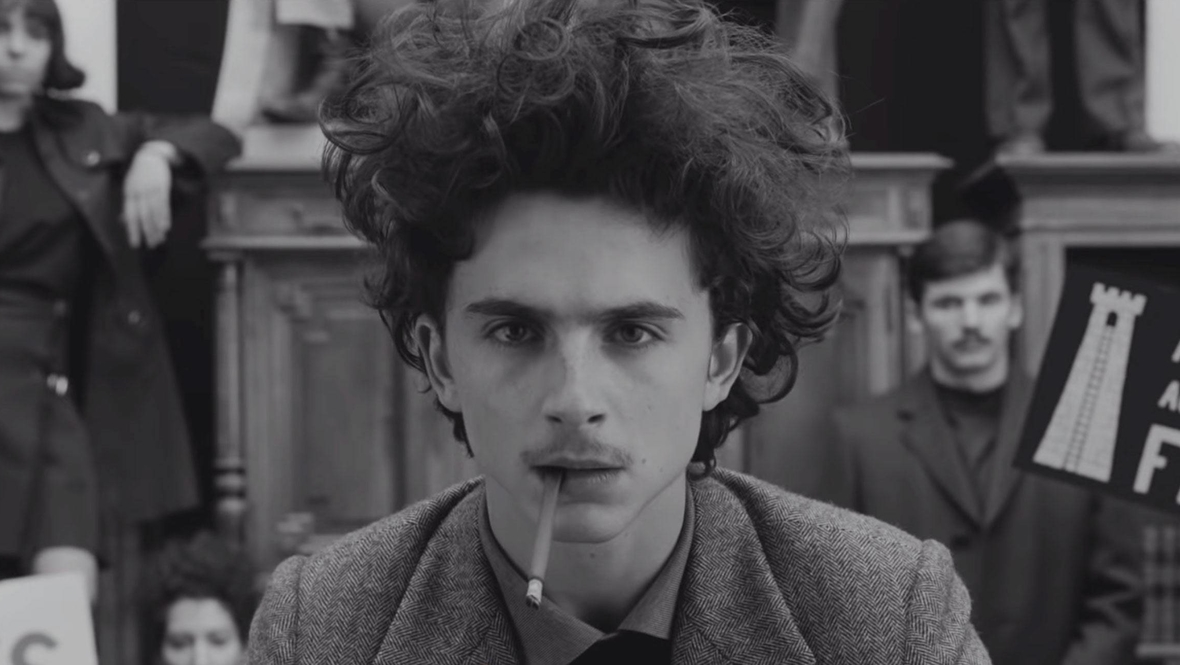 Кадр из фильма «Французский вестник. Приложение к газете «Либерти. Канзас ивнинг сан», режиссер Уэс Андерсон, Searchlight Pictures