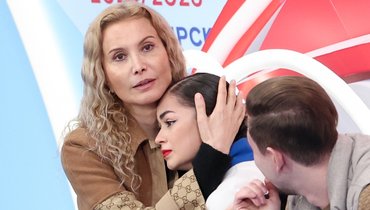 Этери Тутберидзе и Аделия Петросян.