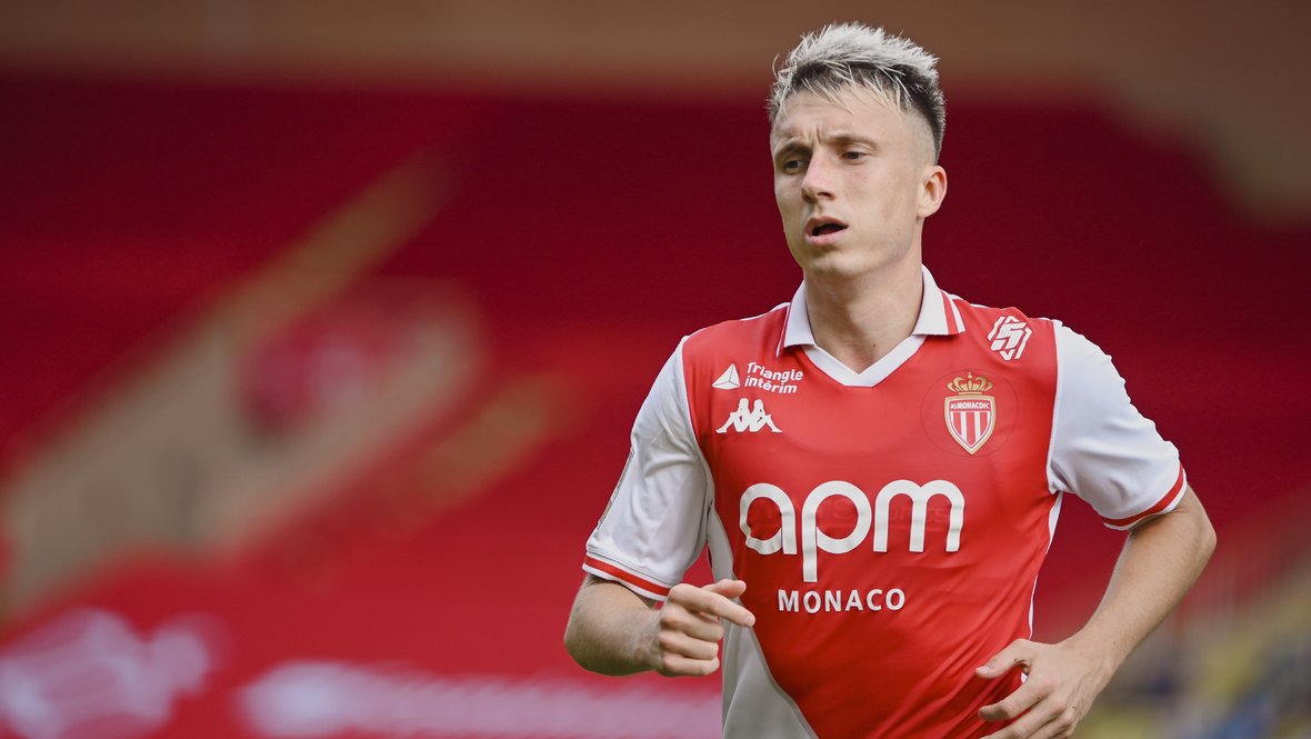 Полузащитник «Монако» Александр Головин.