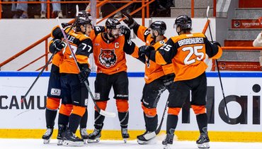 25 сентября. «Амур» обыграл ЦСКА (2:0).