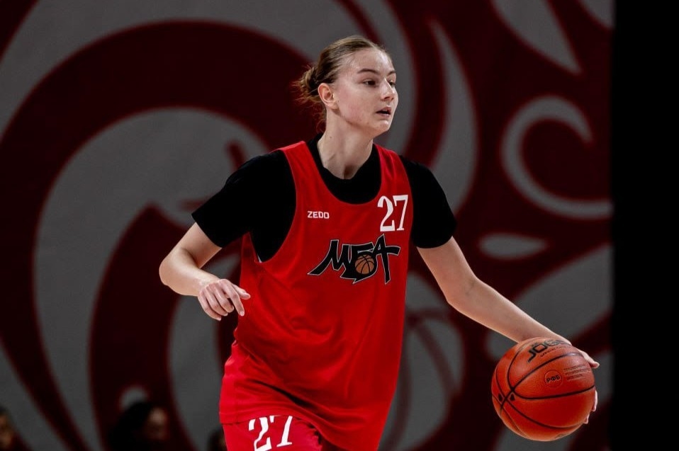 Юлия Савукова.