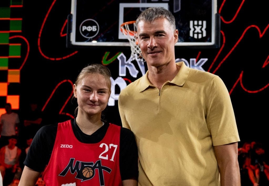 Юлия Савукова и Владимир Дячок.