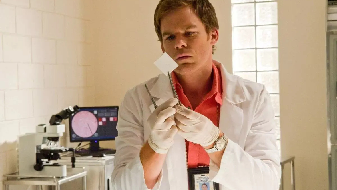 Кадр из сериала «Декстер», реж. Джон Дал, Стив Шилл, Кит Гордон и др., Showtime