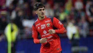 «В ЦСКА из «Наполи» я пришел за трофеями. Фабрицио Романо пожелал удачи». Первое интервью новичка армейцев Поповича