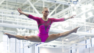 «После Парижа побаливает колено». Мельникова — о выступлении в «Сириусе» и подготовке к чемпионату мира