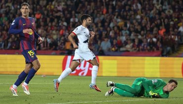 Так с «Барселоной» Флика еще не играли. «ПСЖ» навязал каталонцам свои правила