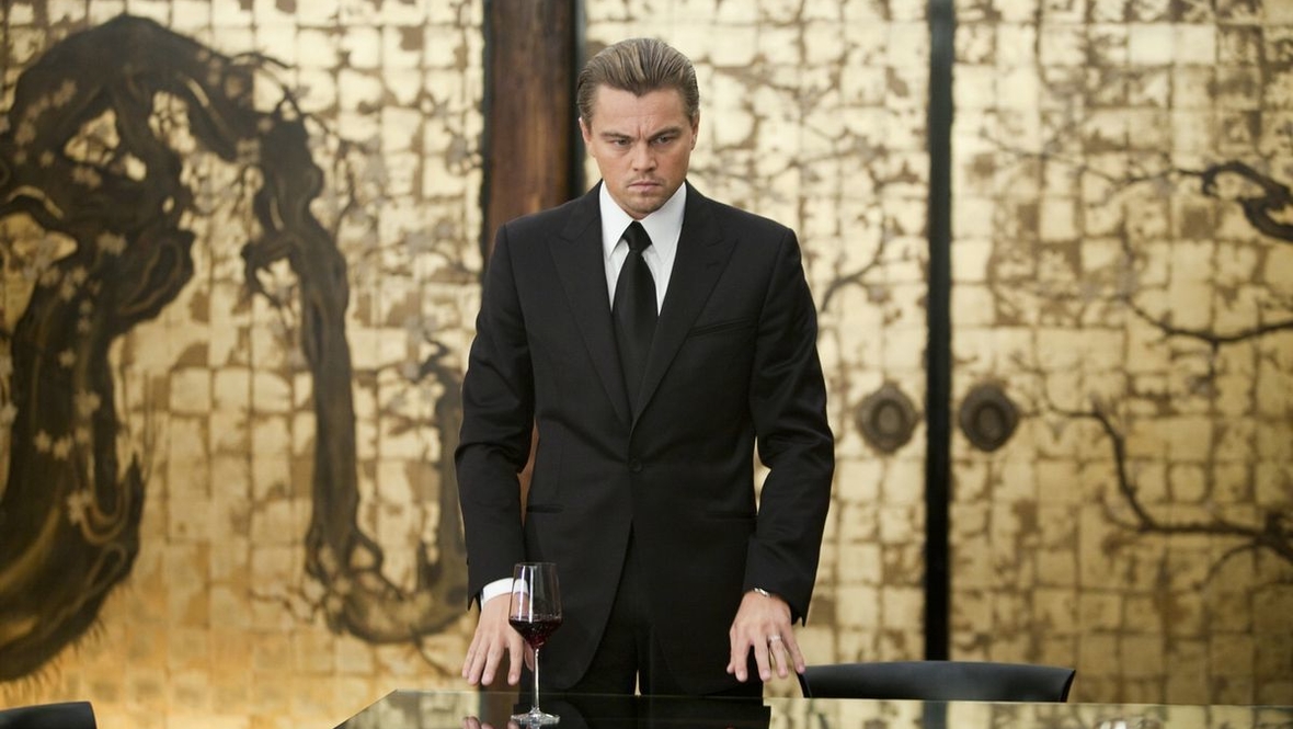 Кадр из фильма «Начало», реж. К. Нолан, Warner Bros.