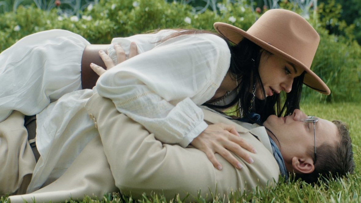 Кадр из фильма «Папины дочки. Мама вернулась», реж. Анатолий Колиев, Yellow, Black & White, START Studio, Канал СТС