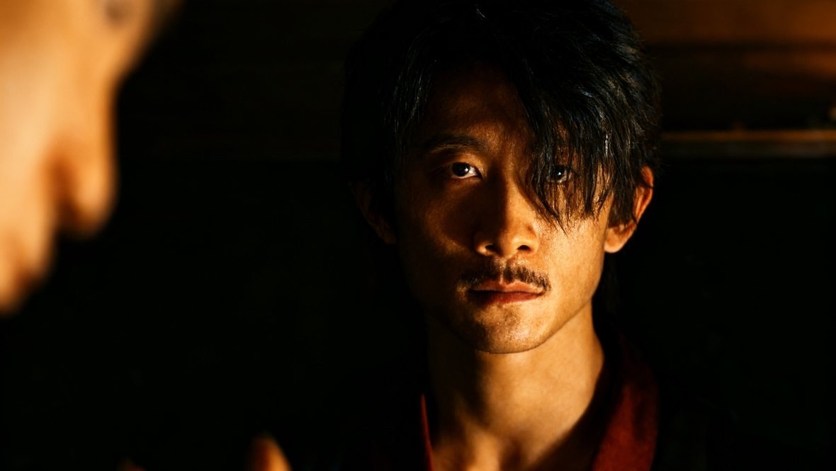 Кадр из сериала «Хранители», реж. Винсент Янг, Youku, Beijing TV