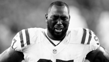 Артур Джонс.