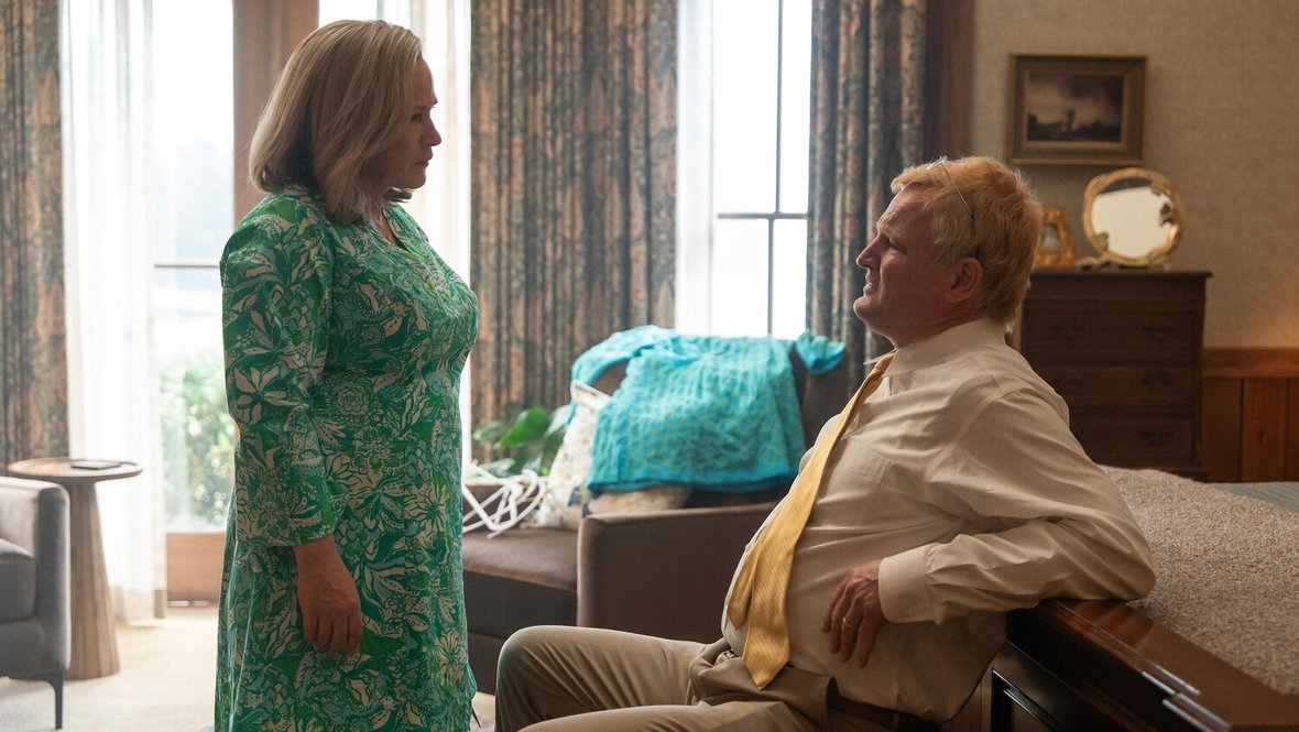 Кадр из сериала «Мердо: Смерть в семье», реж. Стивен Пит, Эрин Ли Карр, Hulu