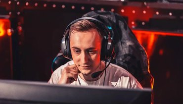 «Попробуйте 10-12 часов за компьютером посидеть — это очень сложно». Интервью с Sh0tnik о киберспорте и «Мире танков»