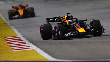 Ферстаппен продолжает сокращать отрыв от «Макларенов». Успеет ли до конца сезона?