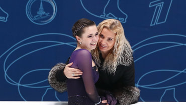 РИА Новости: Валиева пришла попрощаться с Тутберидзе перед переходом в академию Навки