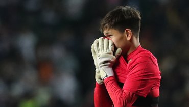 В 18 лет отбил пенальти в Лиге чемпионов и получил авто в подарок. Теперь Шерхану Калмурзе вручили грант от министра образования