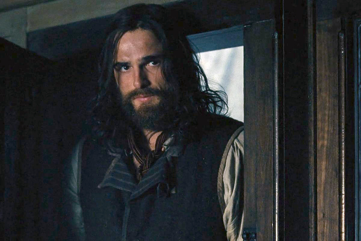 Кадр из фильма «Грозовой перевал», режиссер Эмиральд Феннел, Warner Bros. Pictures