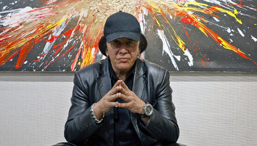 Джин Симмонс.