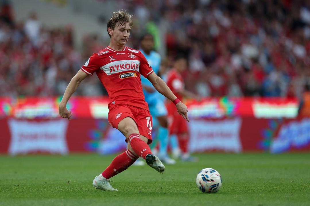 Наиль Умяров.