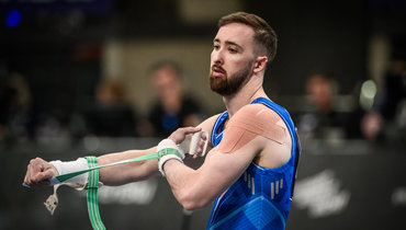 Артем Долгопят.