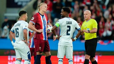 Холанн дважды не забил пенальти в матче с Израилем