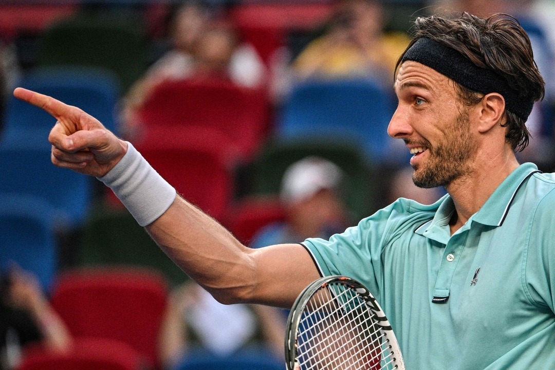 Артур Риндеркнех.