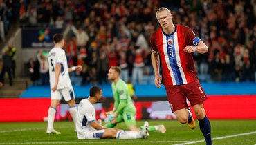 Холанн — зверь. Дважды за две минуты не реализовал пенальти против Израиля, но все равно оформил хет-трик