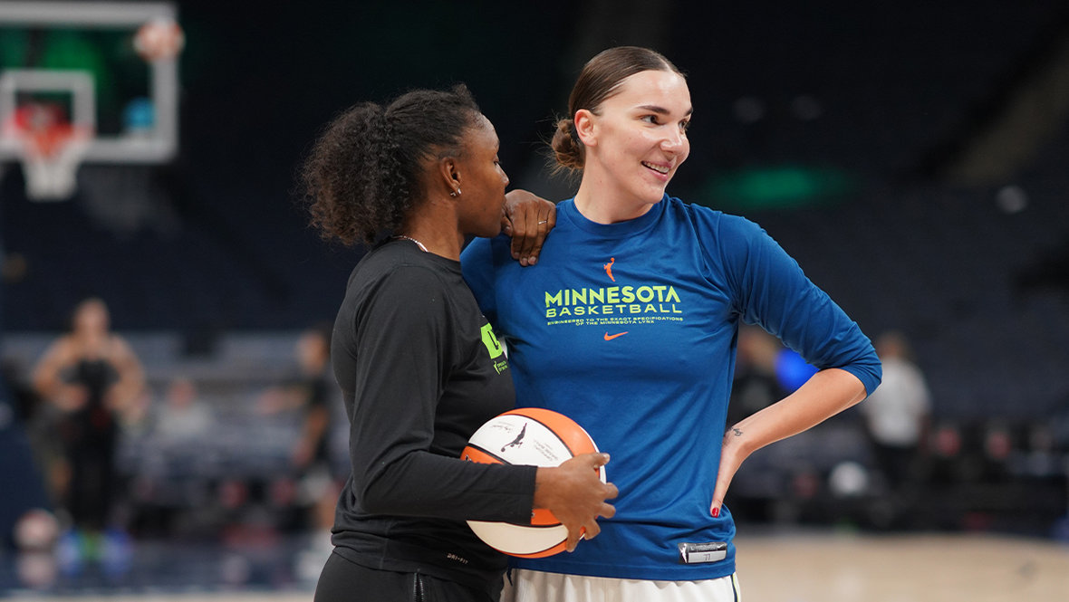 Нафисса Коллиер и Мария Клюндикова.