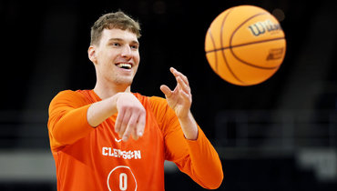 Летом провалился на драфте, осенью получил контракт от чемпиона НБА: «Оклахома» подписала Лахина