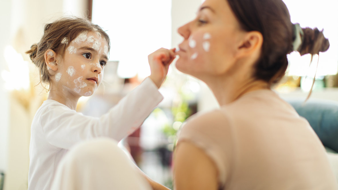 Мама и дочь болеют ветрянкой