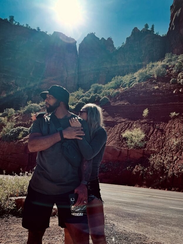 Яна Куницкая и Тиаго Сантос.