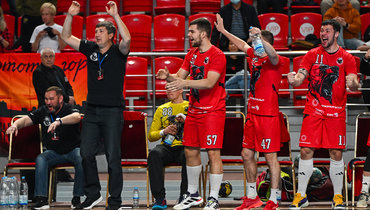 «Медвежья» семья в пермской берлоге. Чем живут гандболисты одной из самых известных команд страны