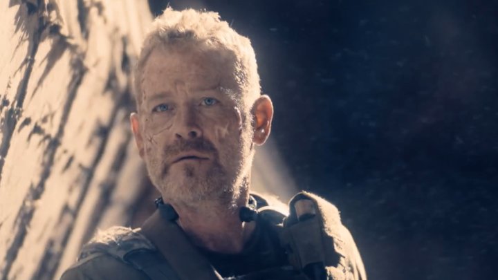 Кадр из фильма «Хищник: Миссия «Осирис», реж. Уильям Кауфман, Roosevelt Film Lab, Denton Film., Appalachian Film