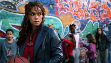 Кадр из фильма «Женщина-кошка», реж. Питоф, Warner Bros. Pictures