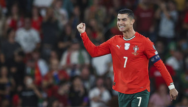 Роналду — снова король! Стал самым высокооплачиваемым футболистом в мире и заработал в два раза больше Месси