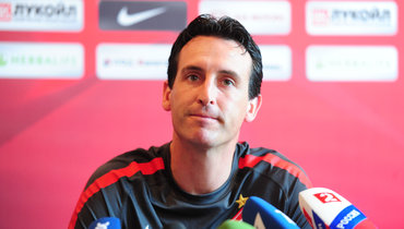 Мох — об Эмери: «В ресторане за всех заплатит. В этом смысле похож на «нового русского»