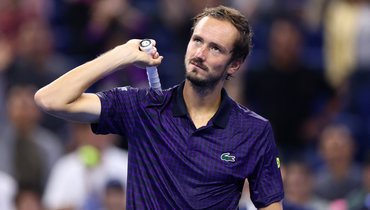 Медведев: «Рад, что играю в такой теннис, что способен побеждать тех, кому уступал в сезоне»