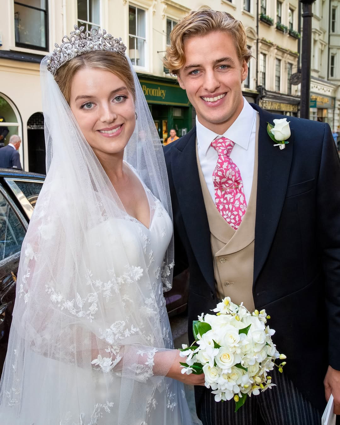 Александр Огилви с сестрой Флорой Огилви.