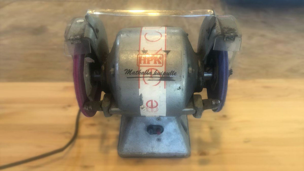 Первый точильный станок.